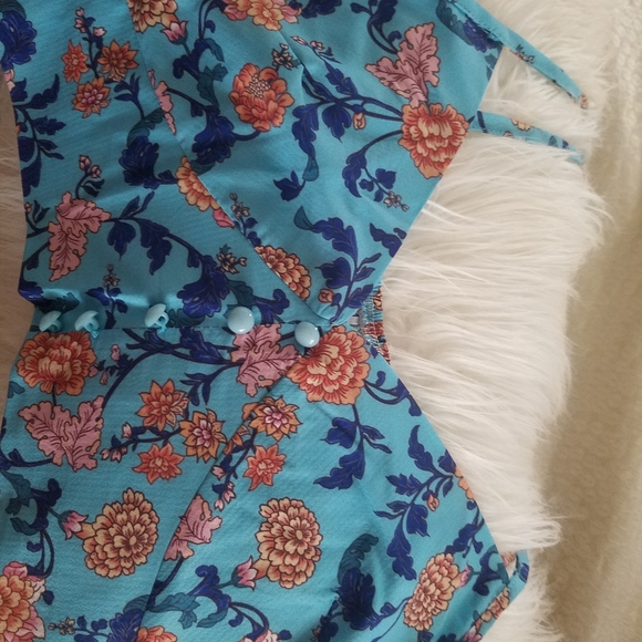 Floral Boho crop top and ruffled mini - Picture 6 of 6